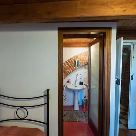 Eleonora & Breakfast אוריסטאנו