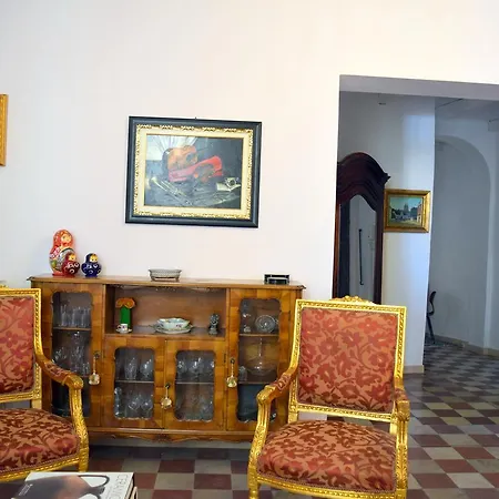 Eleonora & Breakfast 3* אוריסטאנו