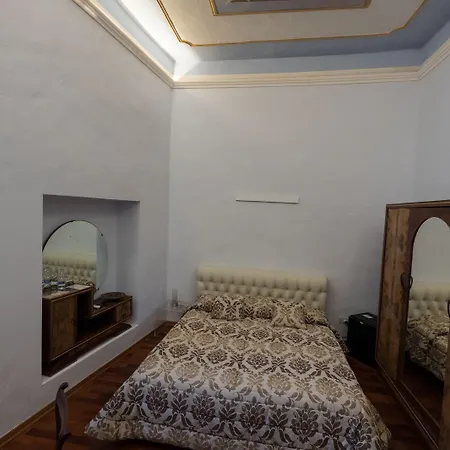 Eleonora & Breakfast Affittacamere Oristano