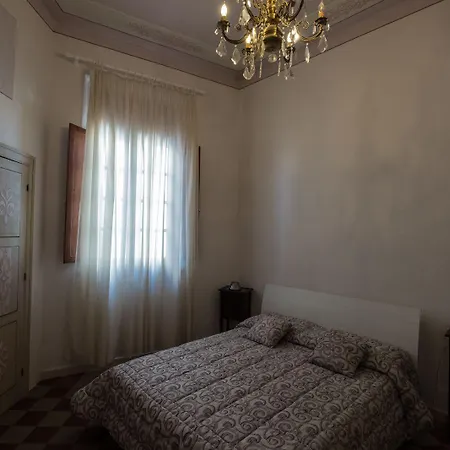 Eleonora & Breakfast Casa de hóspedes 3*