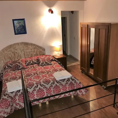 Casa de hóspedes Eleonora & Breakfast 3*